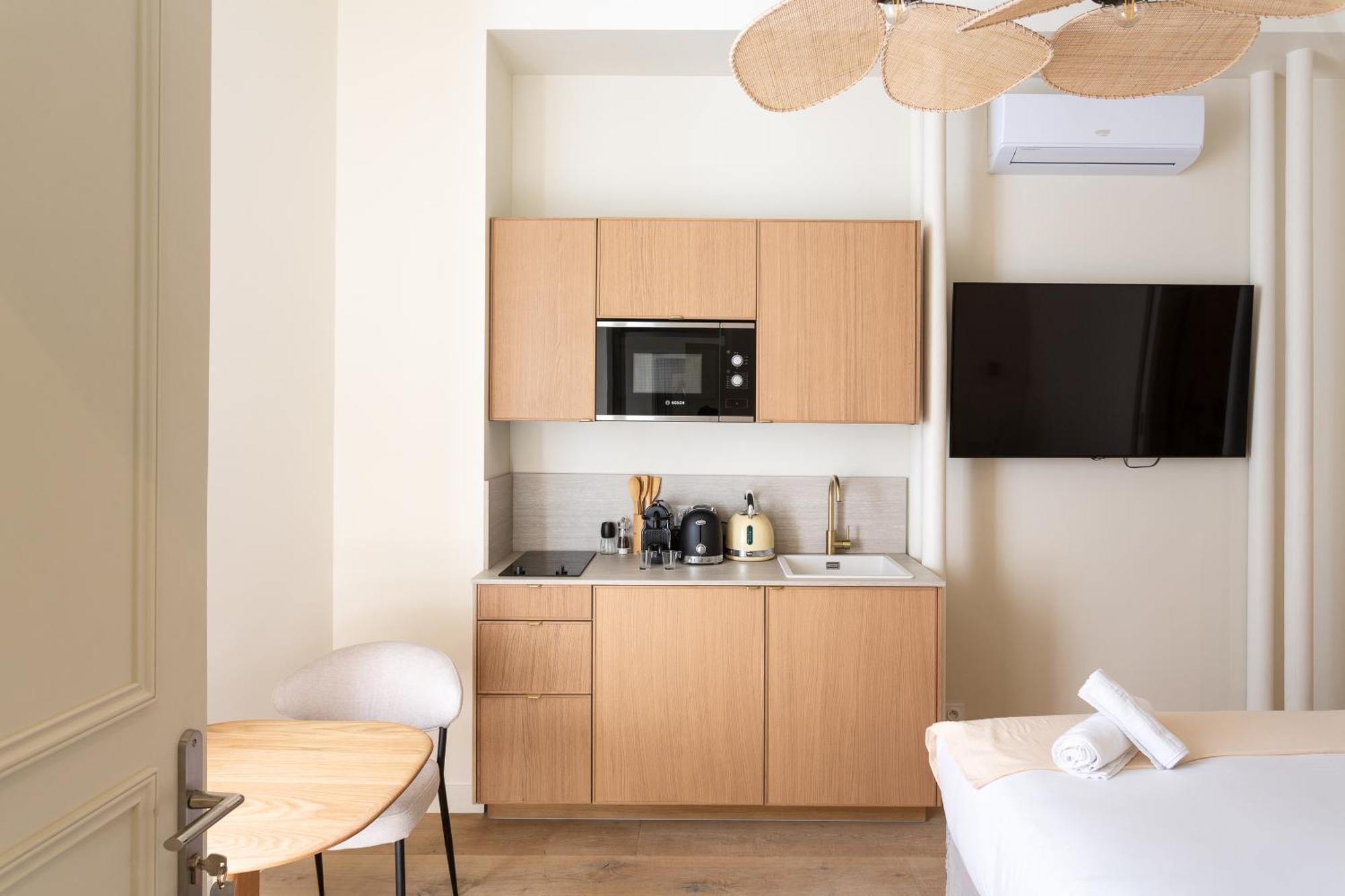 Apartment The Liberty Beige Montmartre Paris